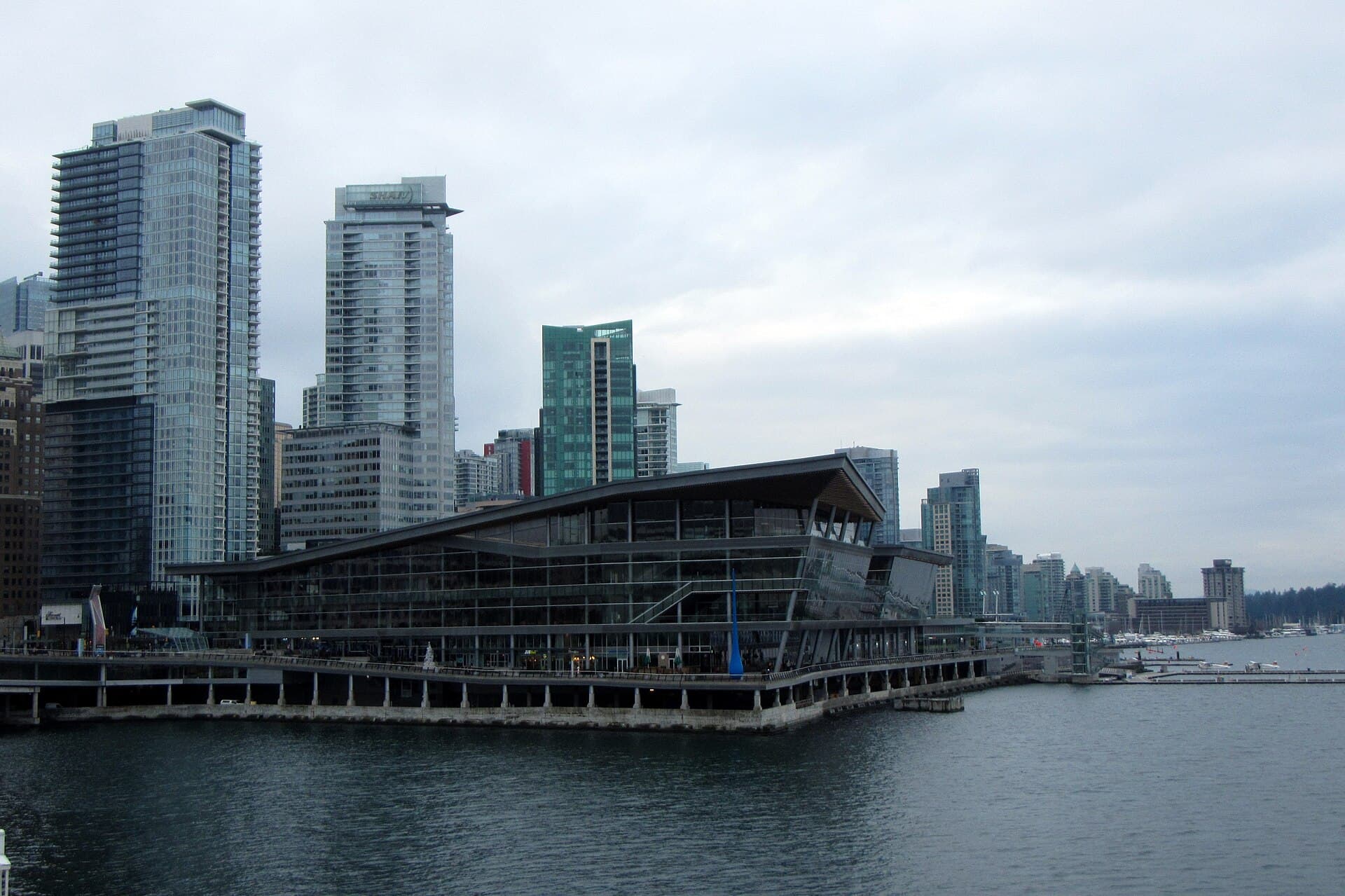 Vancouver Convention Centre - Centre des congrès de Vancouver - panoramio